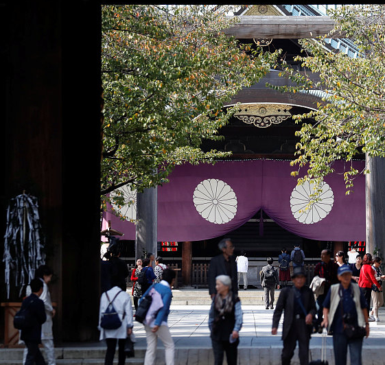 日本男子反抗靖国神社